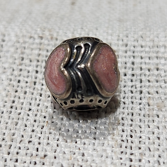 Two Pandora sterling silver charms - angel and rose hearts - Picture 4 of 10